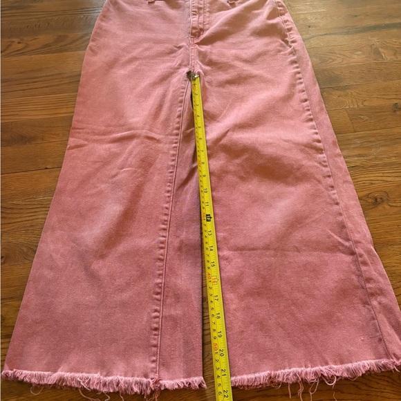 Zenana Flat Front/Cropped/Raw Hemmed jeans, size L, EUC - Picture 2 of 5